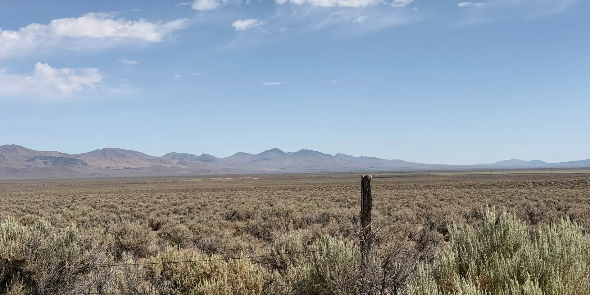 High-desert sagebrush and mountains, the terrain around Sweetwater County